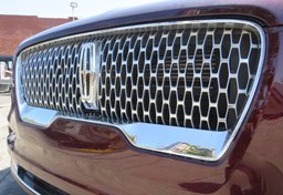 2021 Lincoln Aviator - Image 16
