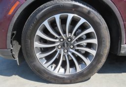 2021 Lincoln Aviator - Image 23