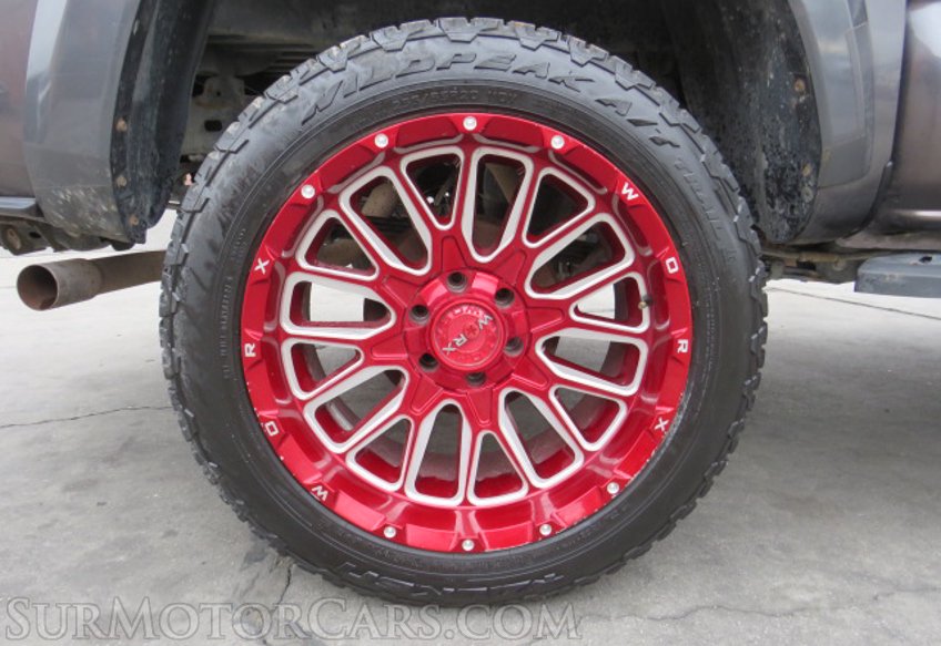 2017 Toyota Tacoma - Image 25