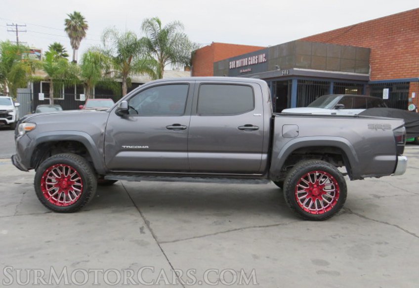 2017 Toyota Tacoma - Image 6