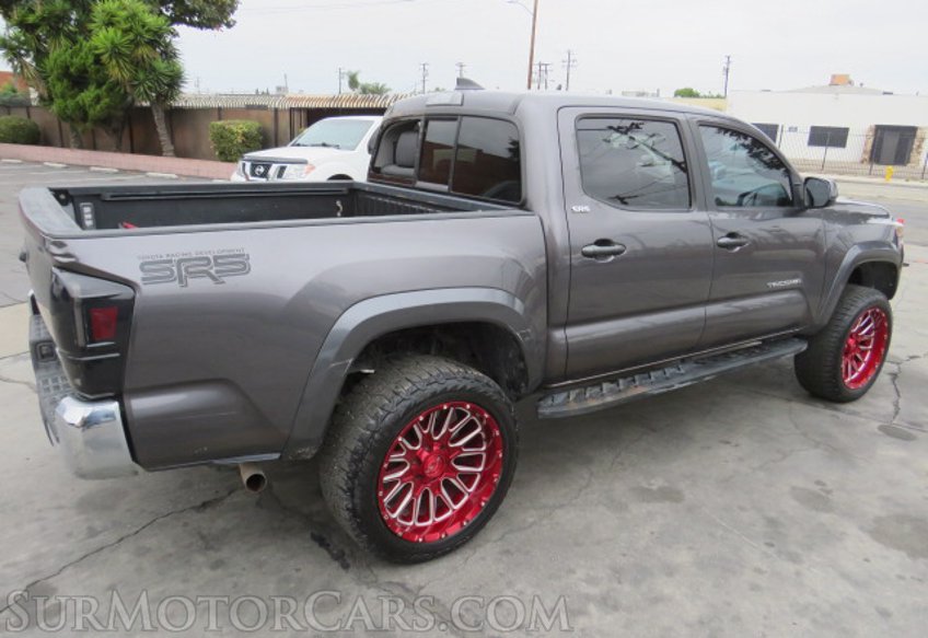 2017 Toyota Tacoma - Image 9