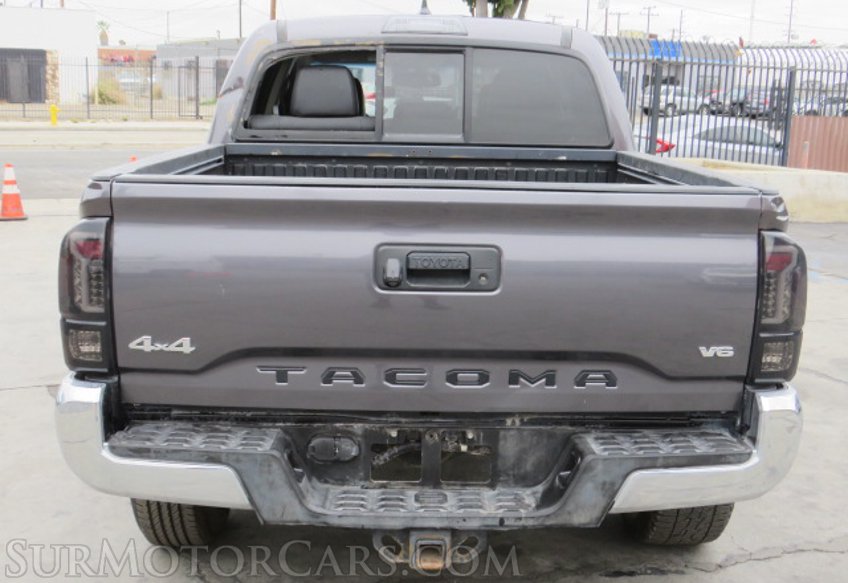 2017 Toyota Tacoma - Image 14