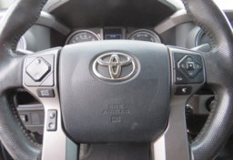 2017 Toyota Tacoma - Image 44