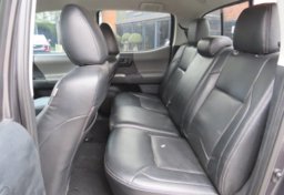 2017 Toyota Tacoma - Image 36