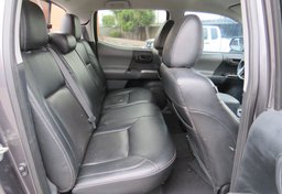 2017 Toyota Tacoma - Image 35