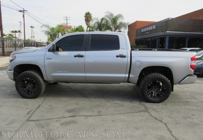 2021 Toyota Tundra - Image 11