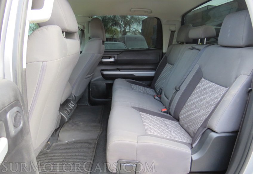 2021 Toyota Tundra - Image 32