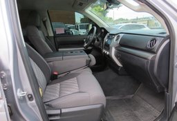 2021 Toyota Tundra - Image 31