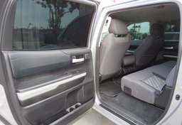 2021 Toyota Tundra - Image 26