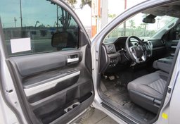 2021 Toyota Tundra - Image 24