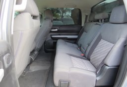 2021 Toyota Tundra - Image 32