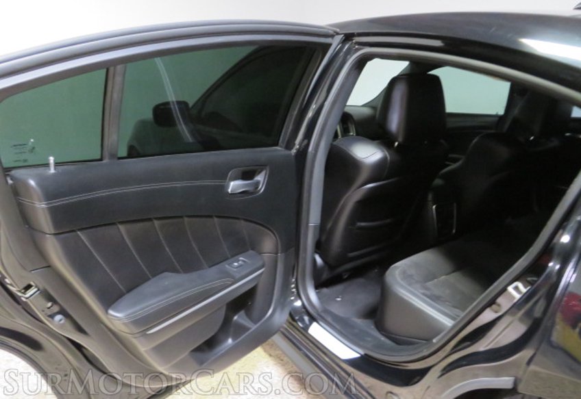 2019 Dodge Charger - Image 39