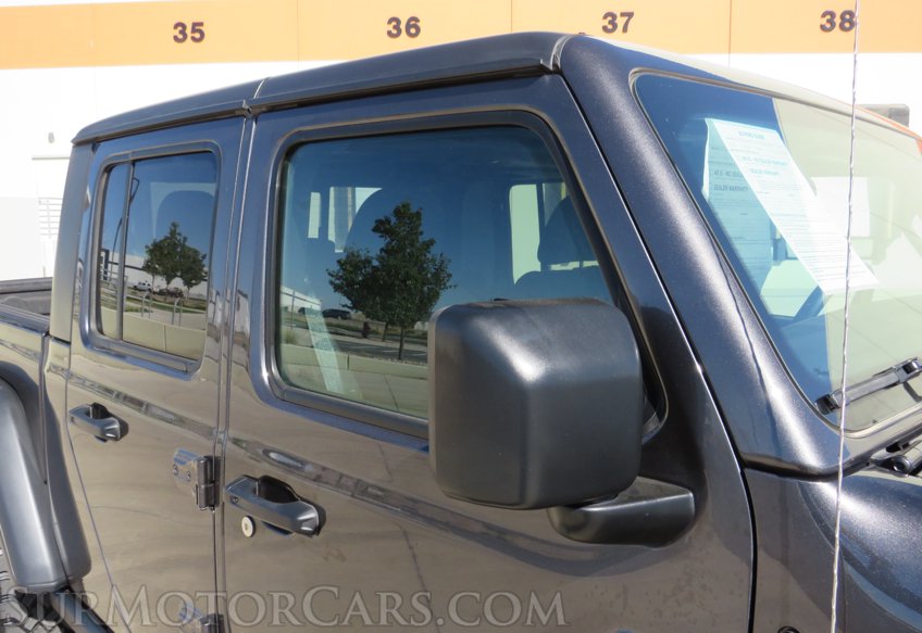 2021 Jeep Gladiator - Image 24