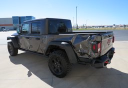 2021 Jeep Gladiator - Image 6