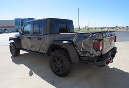 2021 Jeep Gladiator - Image 7