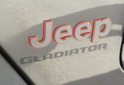 2021 Jeep Gladiator - Image 38