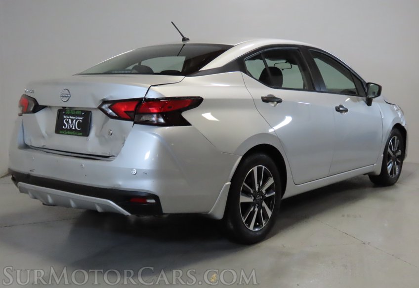 2024 Nissan Versa - Image 9