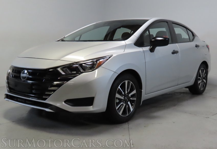 2024 Nissan Versa - Image 3