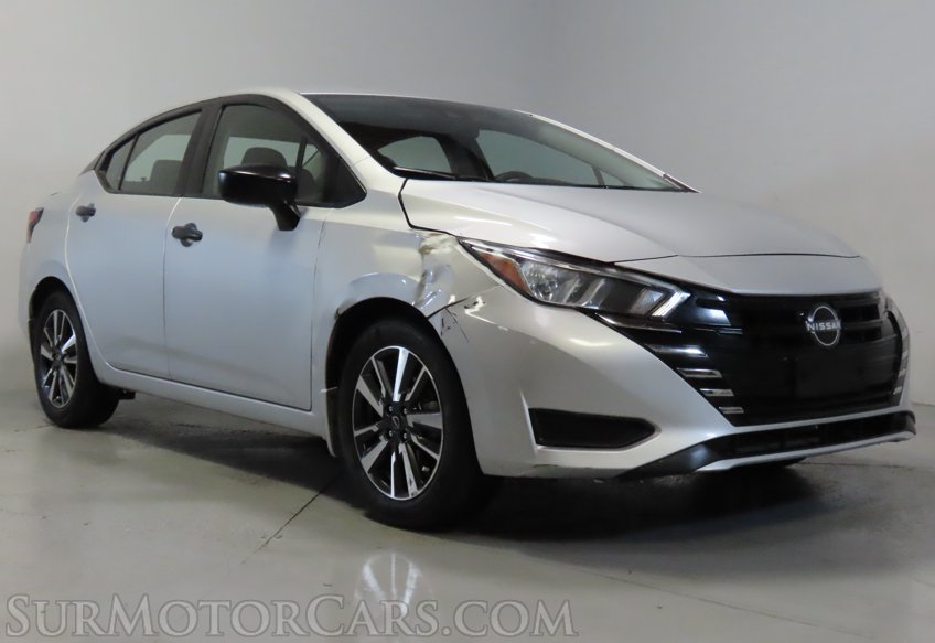 2024 Nissan Versa - Image 4