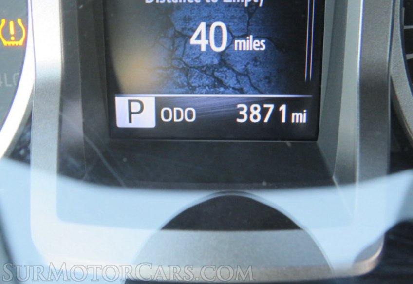 2023 Toyota Tacoma - Image 38