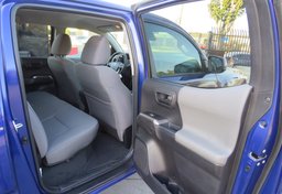 2023 Toyota Tacoma - Image 23