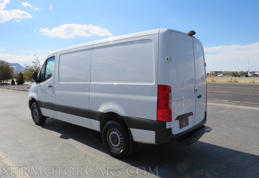 2019 Freightliner Sprinter Cargo Van - Image 6
