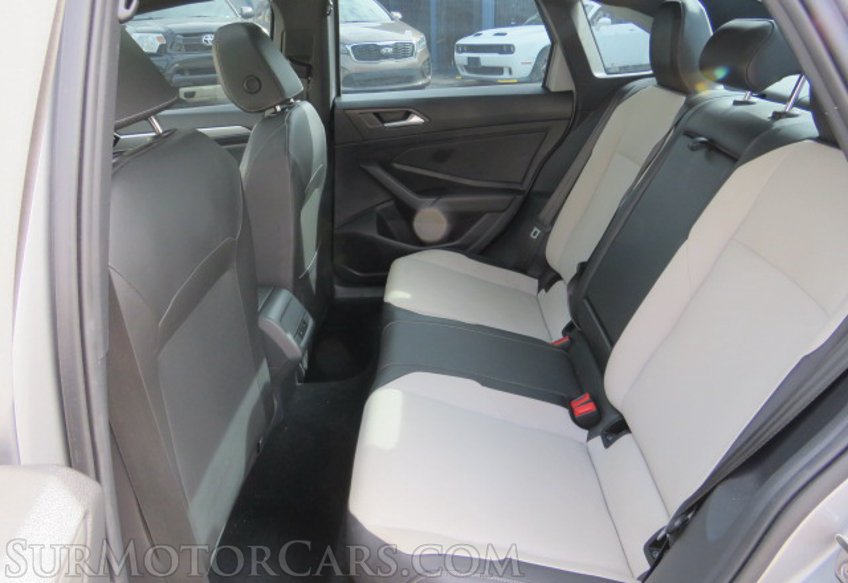 2020 Volkswagen Jetta - Image 25