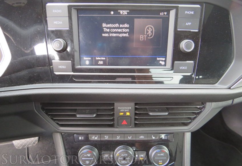 2020 Volkswagen Jetta - Image 31