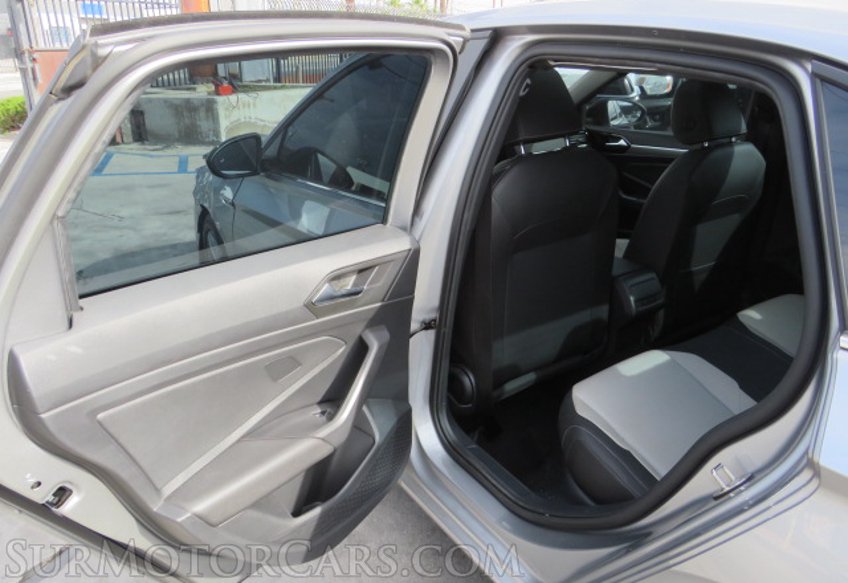 2020 Volkswagen Jetta - Image 21