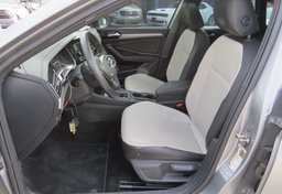 2020 Volkswagen Jetta - Image 24