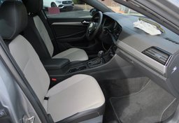 2020 Volkswagen Jetta - Image 27