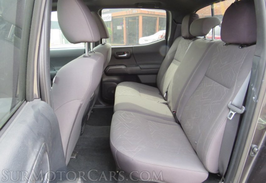 2017 Toyota Tacoma - Image 27