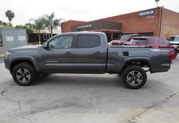 2017 Toyota Tacoma - Image 12