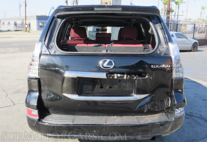2021 Lexus GX - Image 11