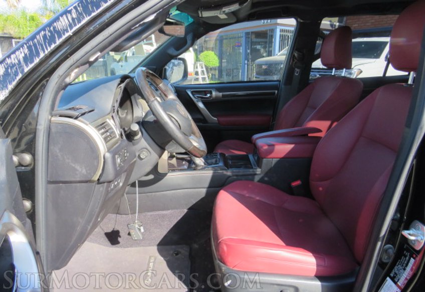 2021 Lexus GX - Image 20