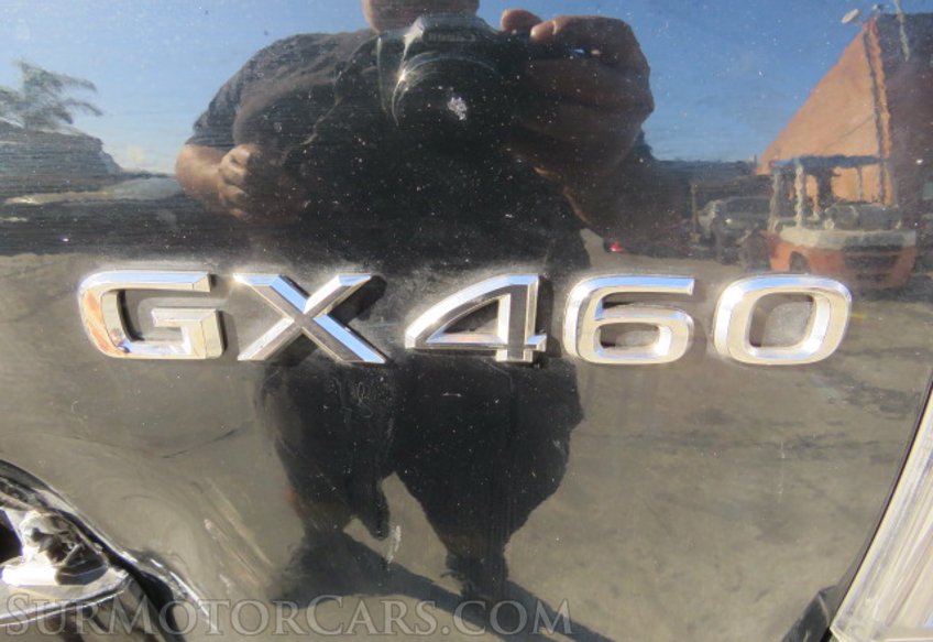 2021 Lexus GX - Image 13