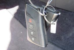 2021 Lexus GX - Image 43