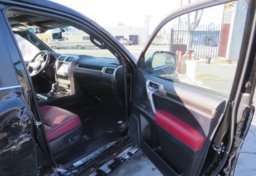 2021 Lexus GX - Image 19