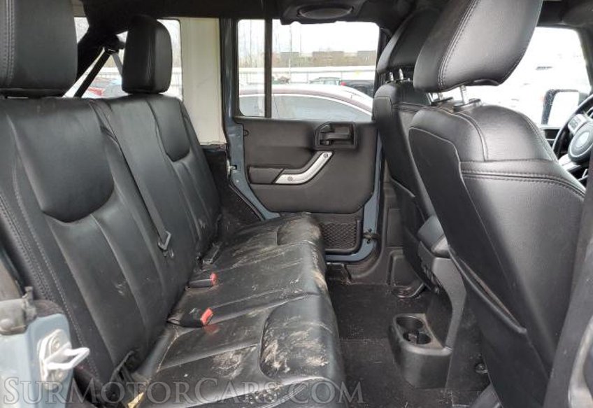 2013 Jeep Wrangler Unlimited - Image 8