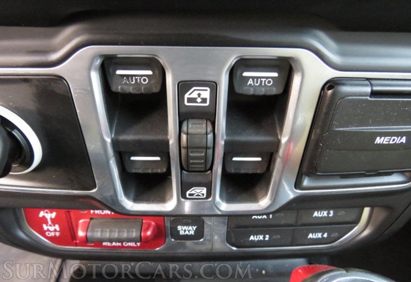 2018 Jeep Wrangler Unlimited - Image 35