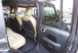 2018 Jeep Wrangler Unlimited - Image 27