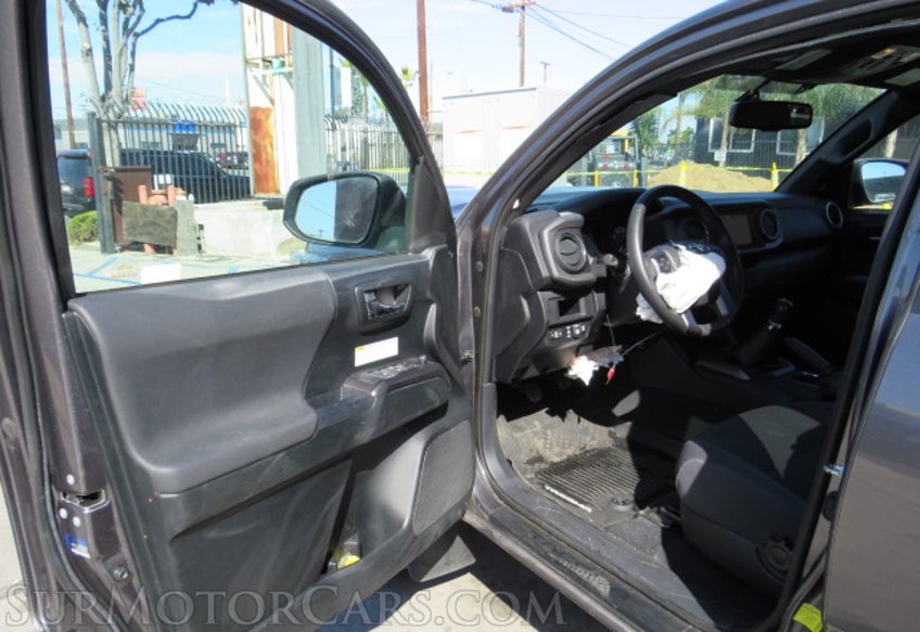 2017 Toyota Tacoma - Image 20
