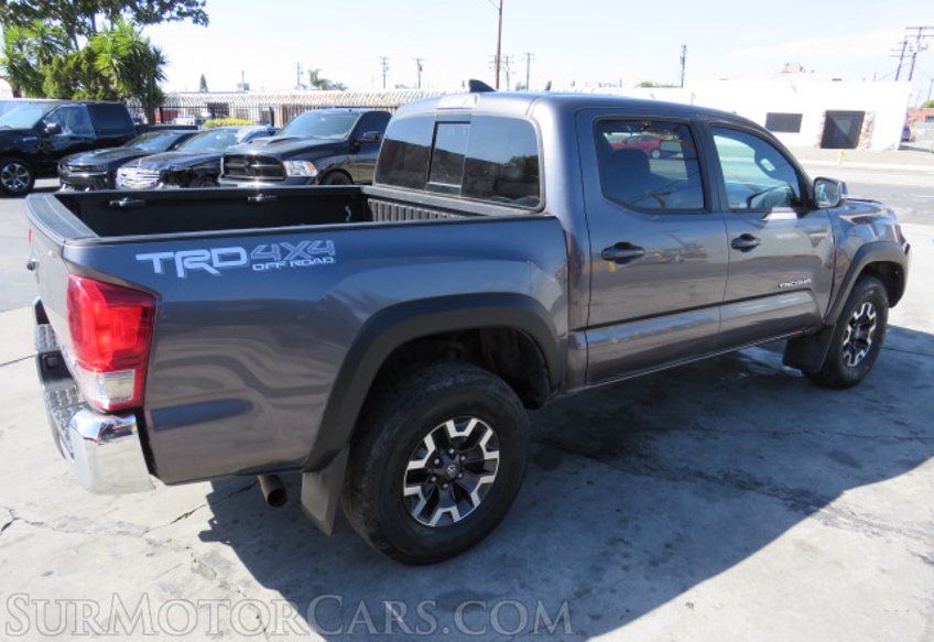 2017 Toyota Tacoma - Image 9