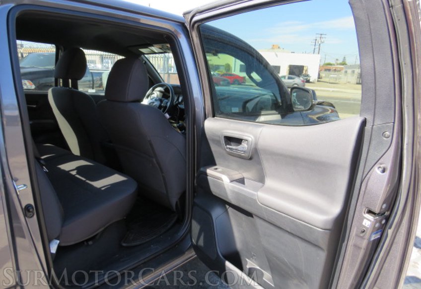 2017 Toyota Tacoma - Image 27