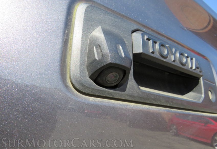2017 Toyota Tacoma - Image 13