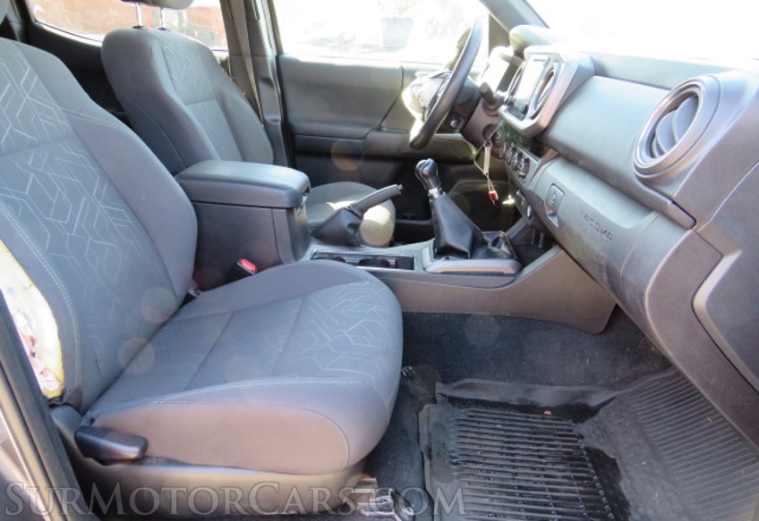 2017 Toyota Tacoma - Image 22