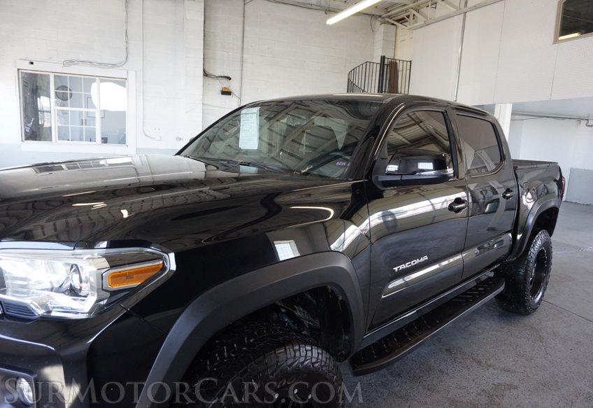 2018 Toyota Tacoma - Image 14