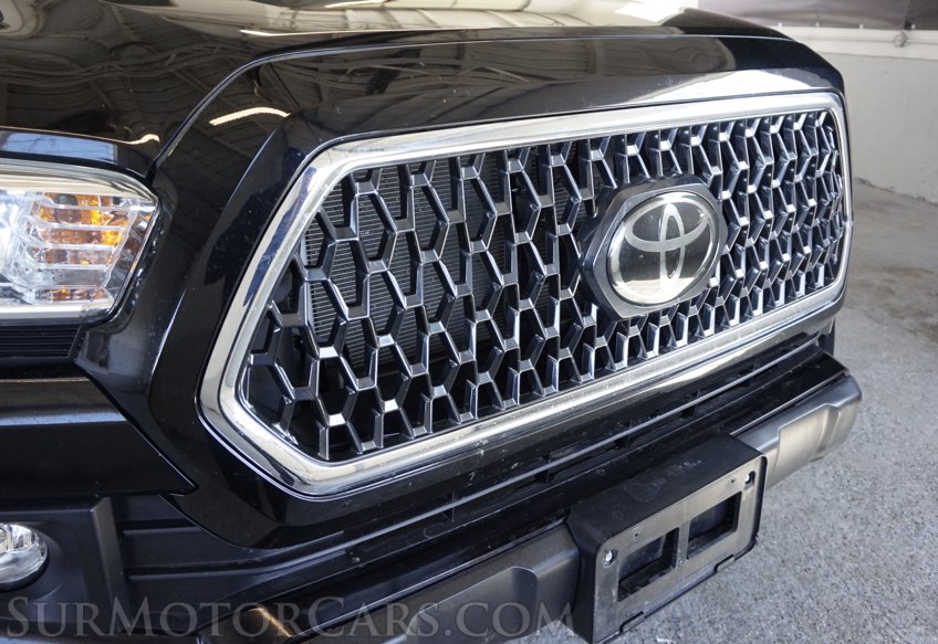 2018 Toyota Tacoma - Image 16