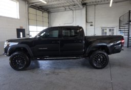 2018 Toyota Tacoma - Image 9