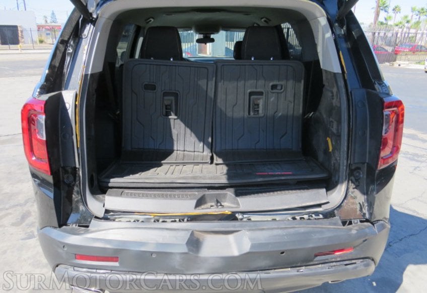 2022 GMC Acadia - Image 16